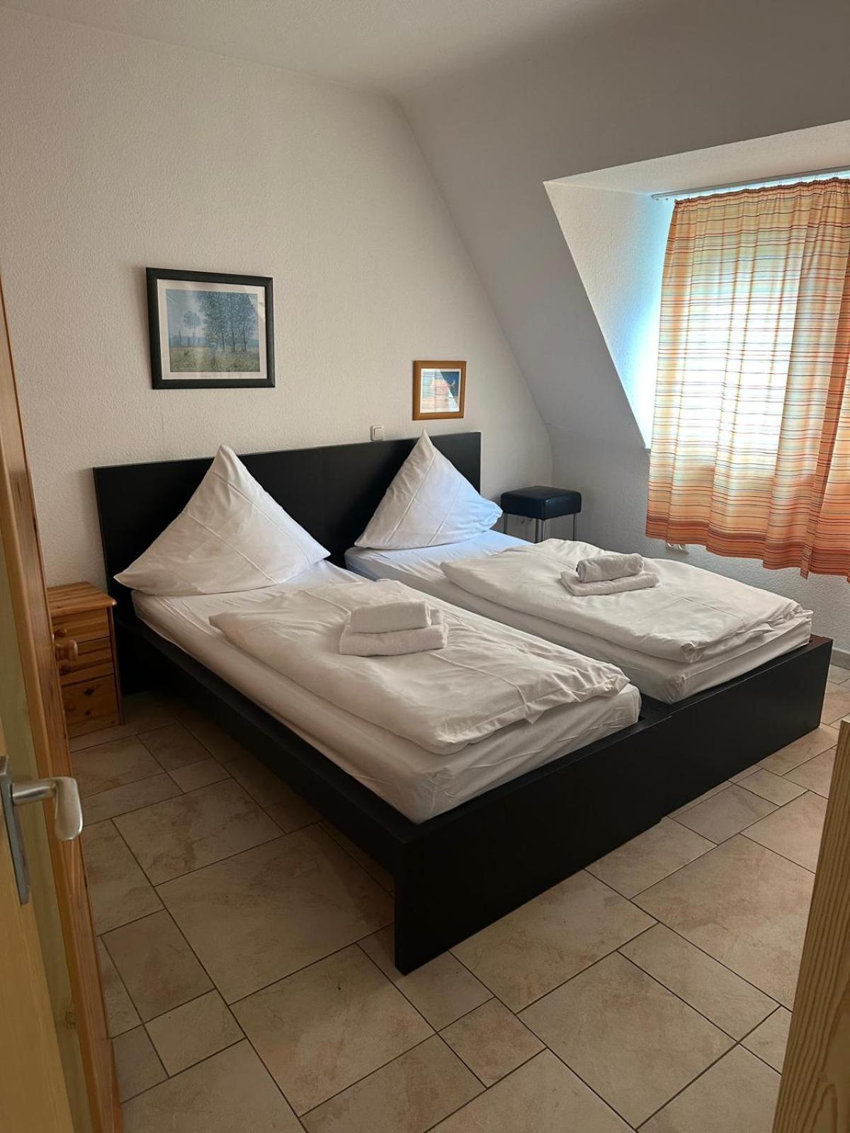 City Center - 4 Room Apartment With Kitchen And 2 Bathrooms Nuremberga Exterior foto