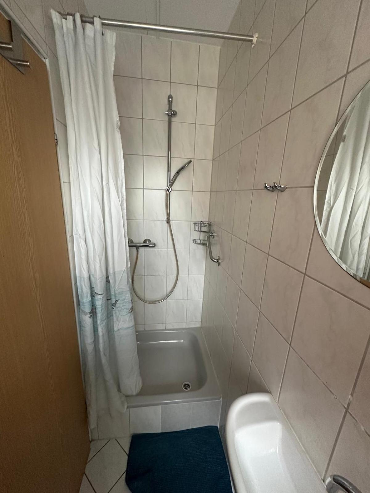 City Center - 4 Room Apartment With Kitchen And 2 Bathrooms Nuremberga Exterior foto